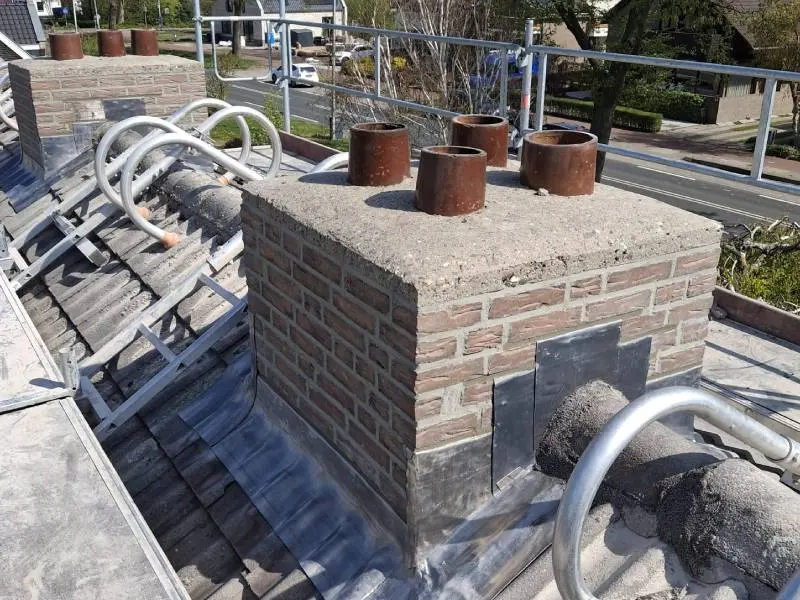 Monumentale schoorsteen voegwerk dak monument beschermd stadsgezicht