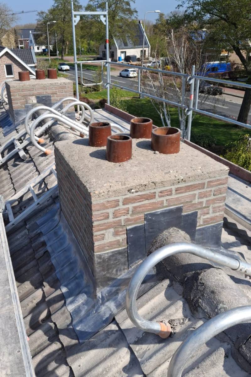 Gerenoveerde schoorsteen in Waddinxveen